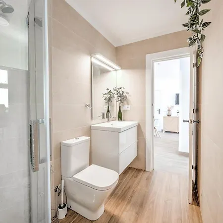 Fantastic Penthouse With Roof Terrace In The Heart Of ネルハ