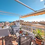 Fantastic Penthouse With Roof Terrace In The Heart Of