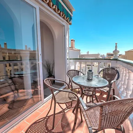 Fantastic Penthouse With Roof Terrace In The Heart Of *
