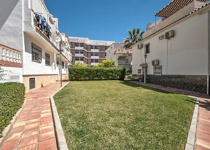 Fantastic Penthouse With Roof Terrace In The Heart Of Nerja