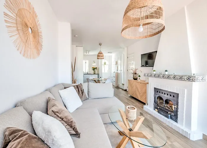 Apartment Fantastic Penthouse With Roof Terrace In The Heart Of Nerja