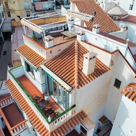 Fantastic Penthouse With Roof Terrace In The Heart Of