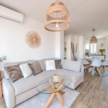 Fantastic Penthouse With Roof Terrace In The Heart Of