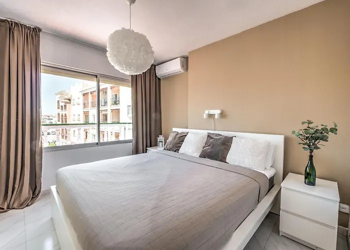 Fantastic Penthouse With Roof Terrace In The Heart Of