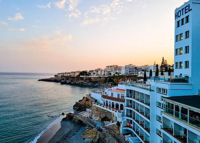 Fantastic Penthouse With Roof Terrace In The Heart Of Нерха