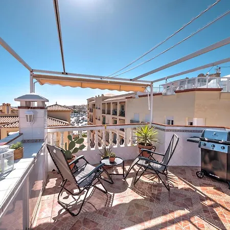 Fantastic Penthouse With Roof Terrace In The Heart Of Apartment *